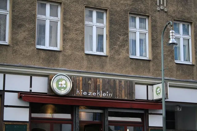 kiezeklein