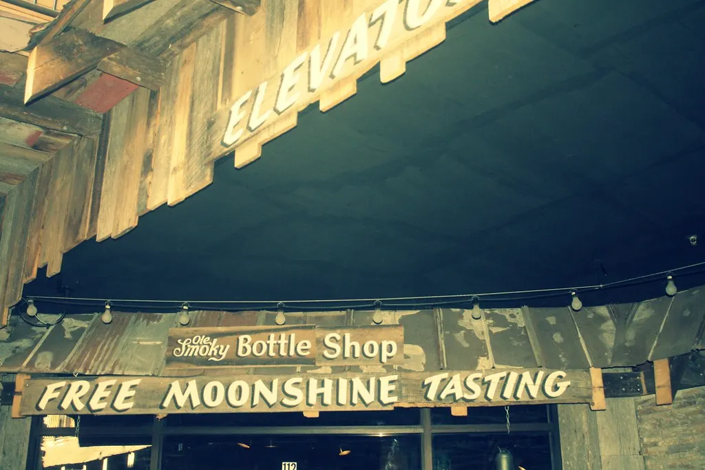 ole smoky tennessee moonshine